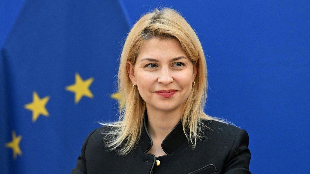 The court overturns Stefanishyna's fine for failure to appear at the hearing