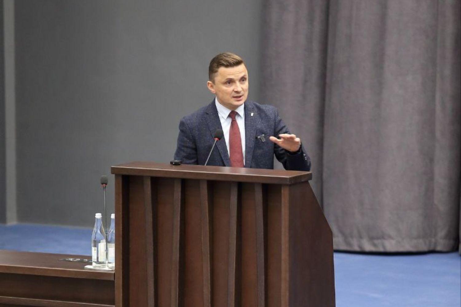 Case Concerning Failure to Declare an Apartment by the Head of the Ternopil Regional Council
