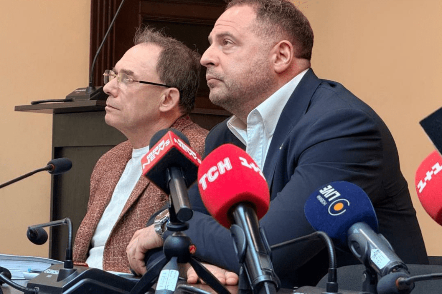 За Андрія Єрмака внесли 140 млн грн застави, за інших чотирьох підозрюваних застави наразі не внесені