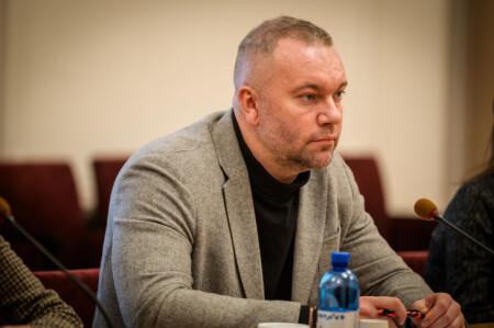 Розкрадання міжнародної допомоги під час війни: продовжується обрання запобіжного заходу ексдержсекретарю МЗС Олександру Банькову