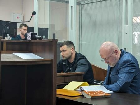 Діяльність бек-офісу для заволодіння коштами «Укрзалізниці»: Артем Шило та інший обвинувачений укладають угоду зі слідством