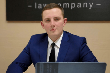 Апеляція скасувала грошове стягнення, накладене на адвоката Носова